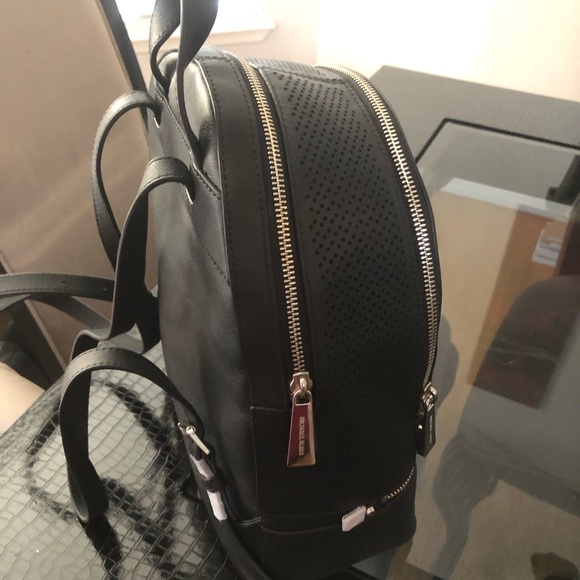 Michael Kors rhea zip perforated leather black - Picture 12 of 16